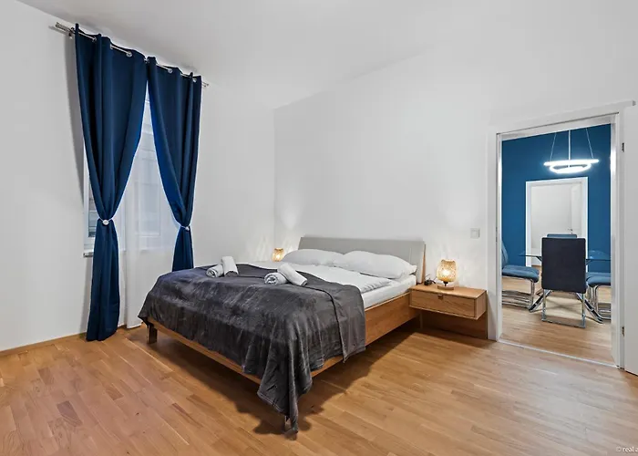 Nuell Residences 03 - 2 Bedrooms Close To Main Station *
