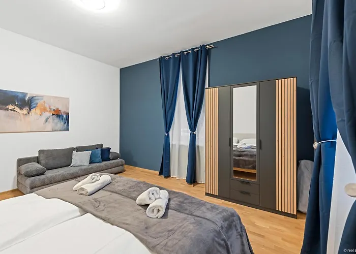 Nuell Residences 03 - 2 Bedrooms Close To Main Station *