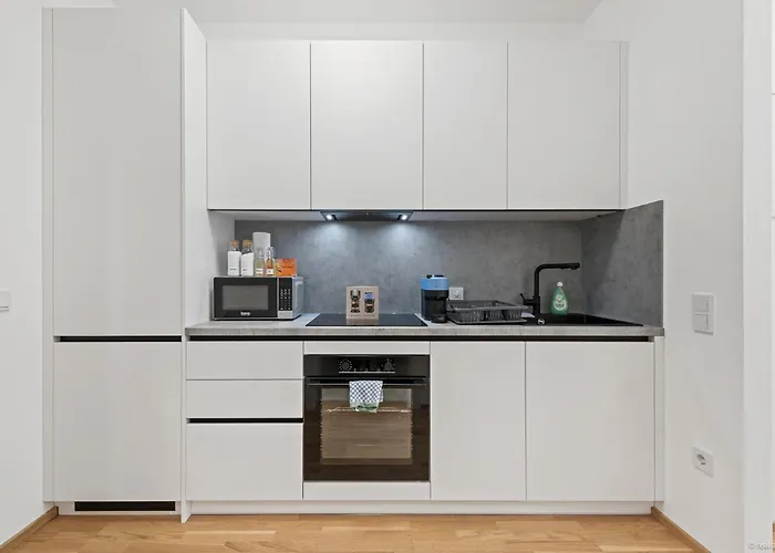 Nuell Residences 03 - 2 Bedrooms Close To Main Station דירה